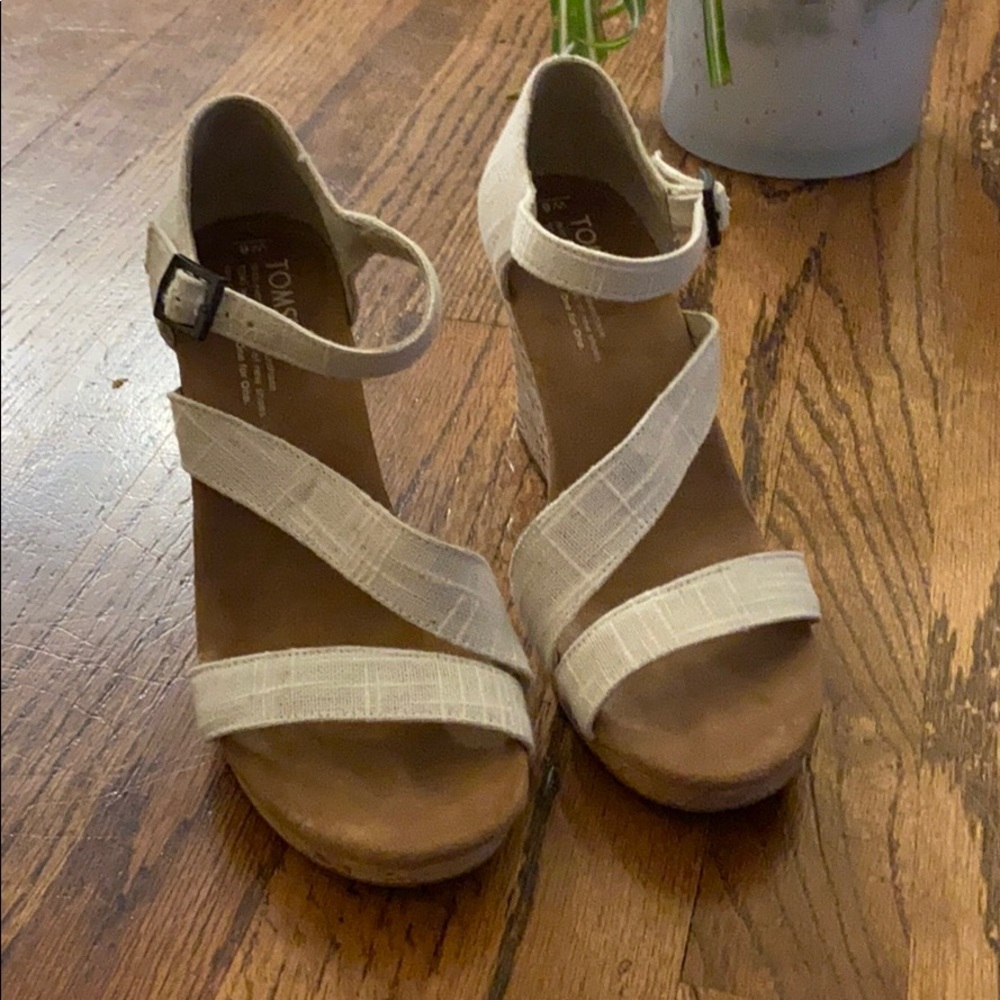 TOMS Espadrille sandals size 8